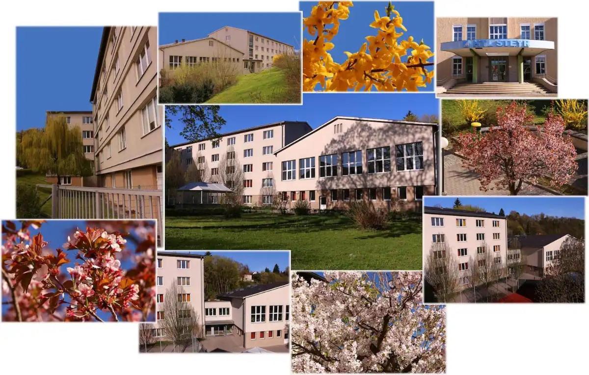 Jugendgaestehaus Studentenwohnheim Steyr Exterior photo